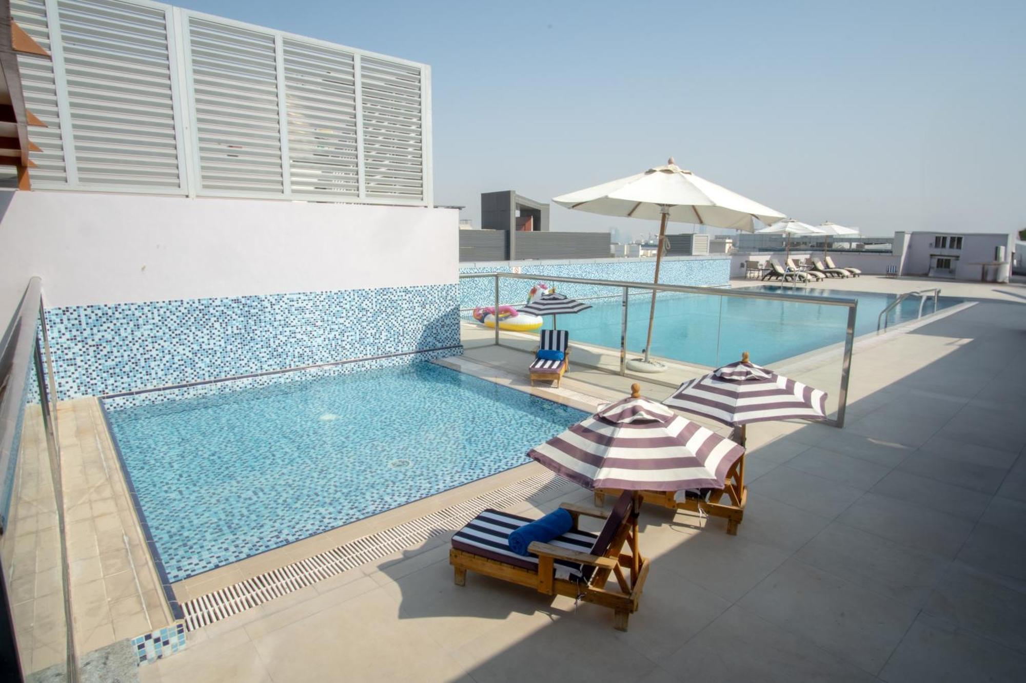 דובאי Jood Hotel Apartments מראה חיצוני תמונה